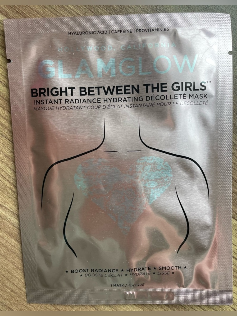 GLAMGLOW BRIGHT BETWEEN THE GIRLS